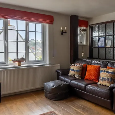 Paradise بيت للعطل *